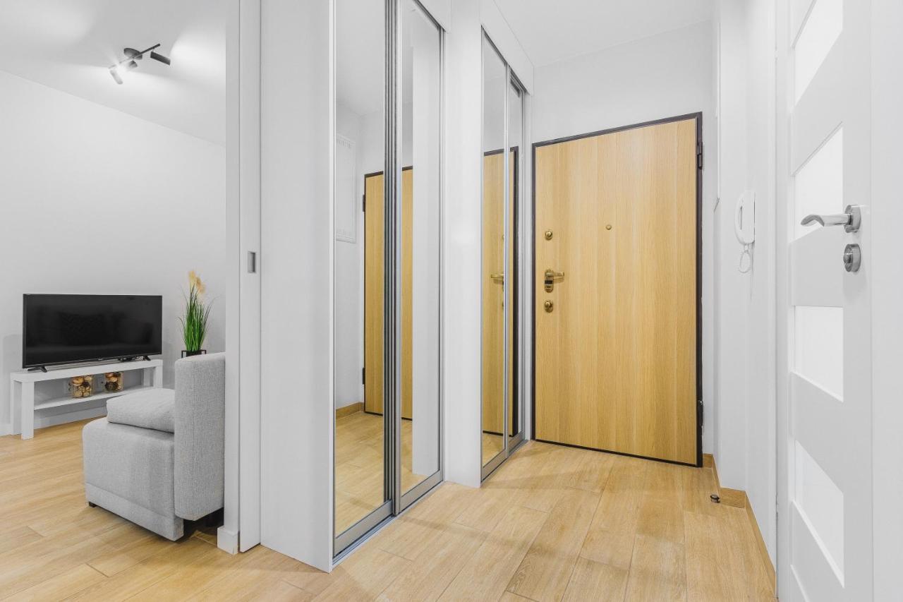 Floris Apartment Лодз Екстериор снимка