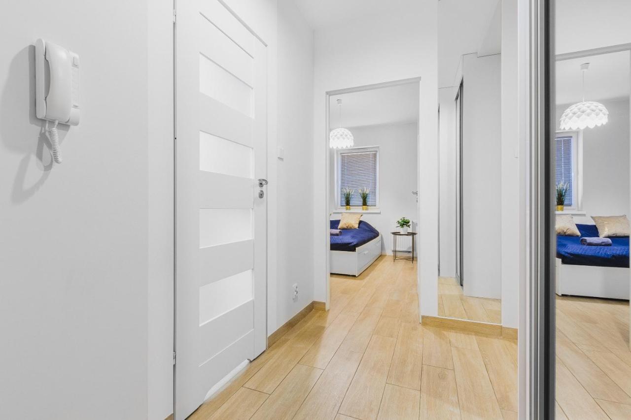 Floris Apartment Лодз Екстериор снимка