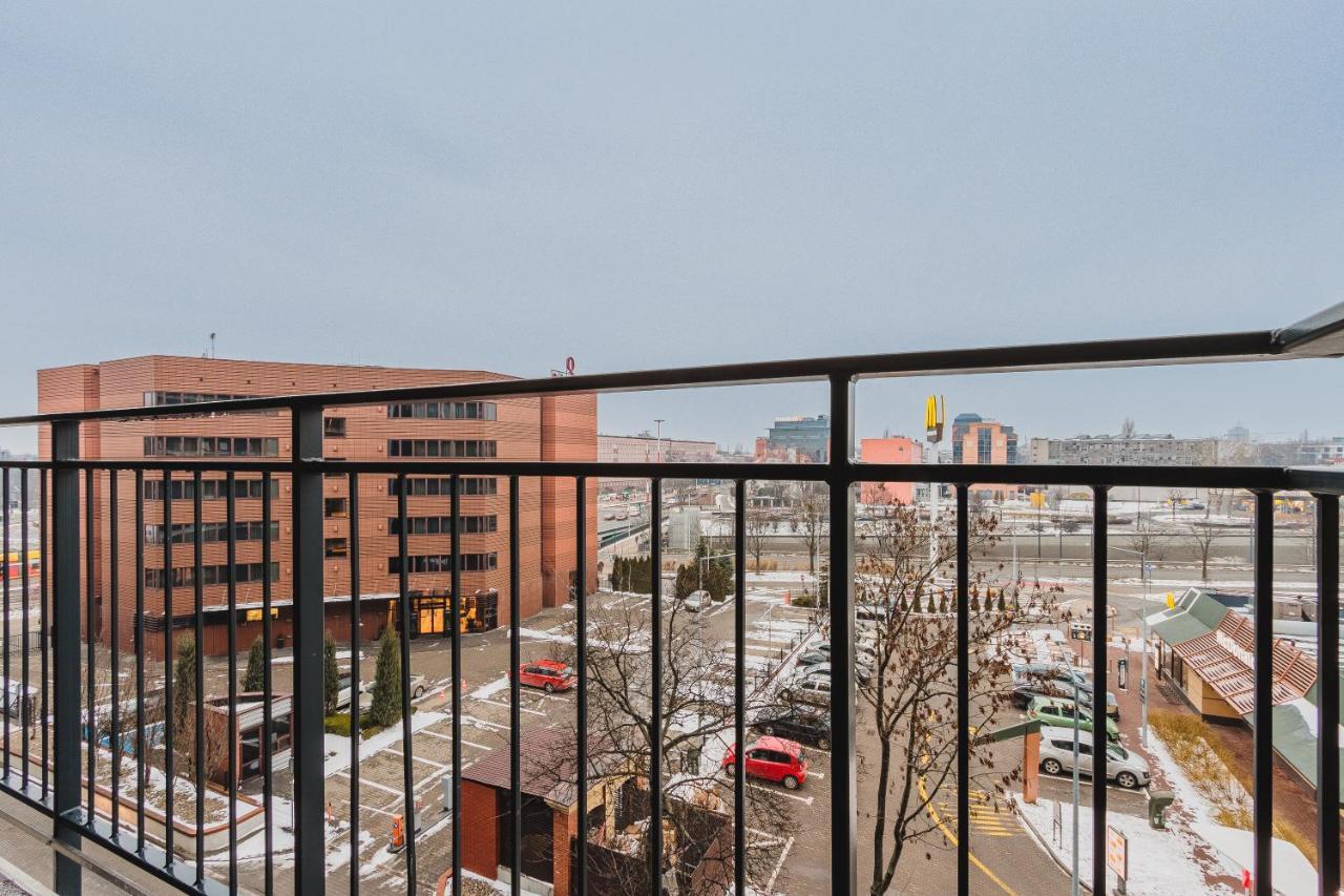 Floris Apartment Лодз Екстериор снимка